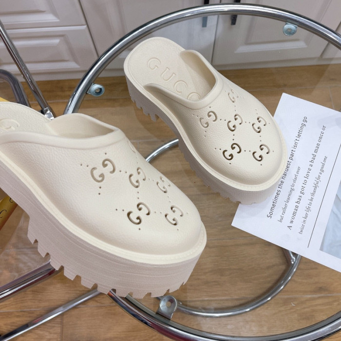 Gu66 SLIPPERS