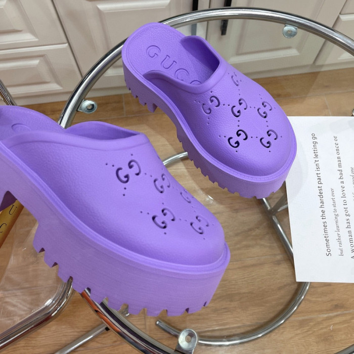 Gu66 SLIPPERS