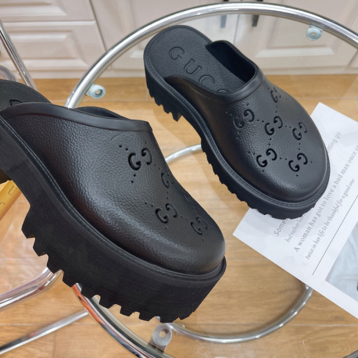 Gu66 SLIPPERS