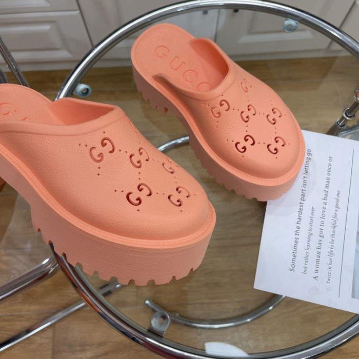 Gu66 SLIPPERS