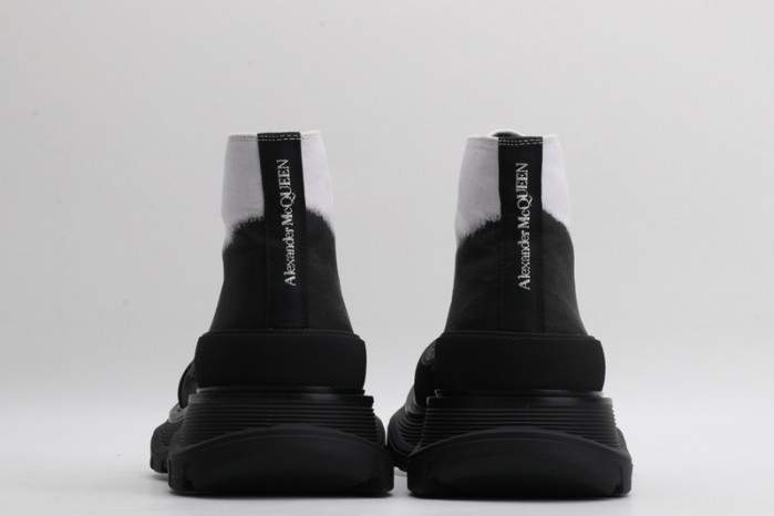 MQ Sneakers
