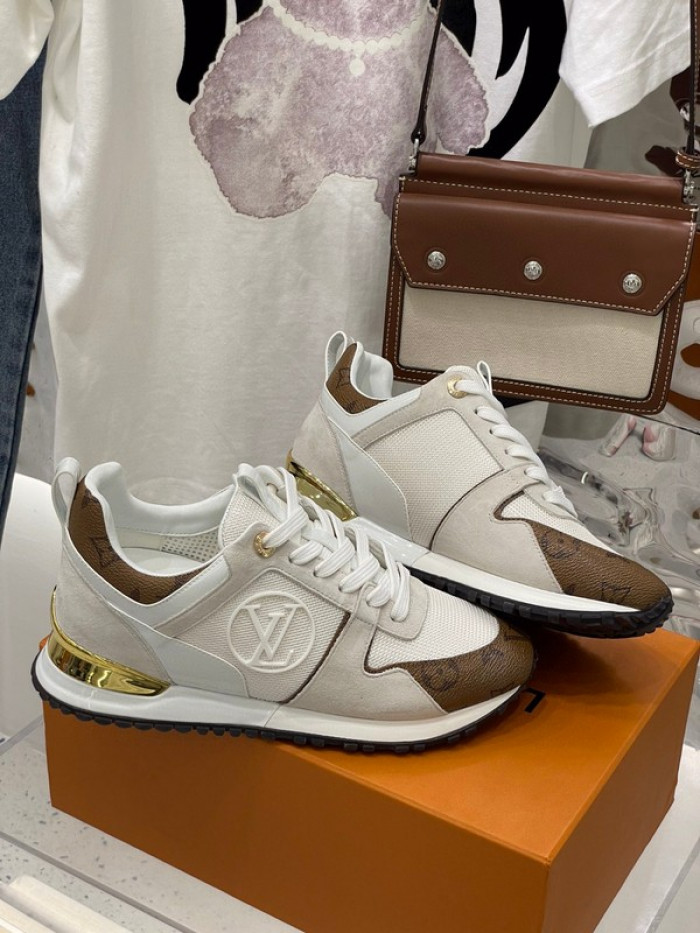lou1su1tt Run Away Sneaker