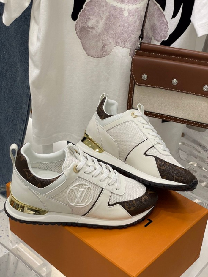 lou1su1tt Run Away Sneaker