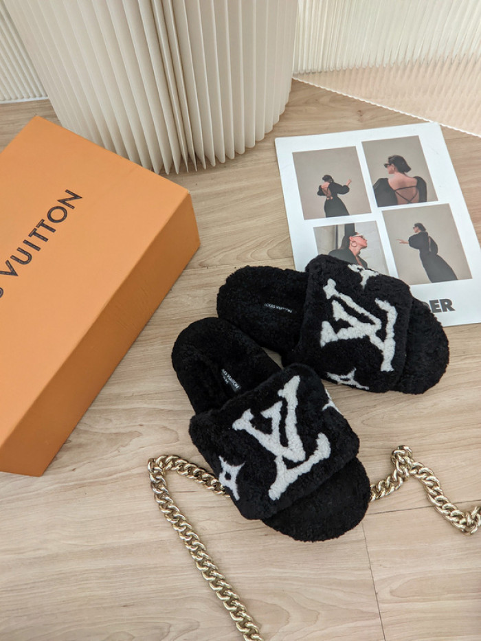 Lou1su1tt slides