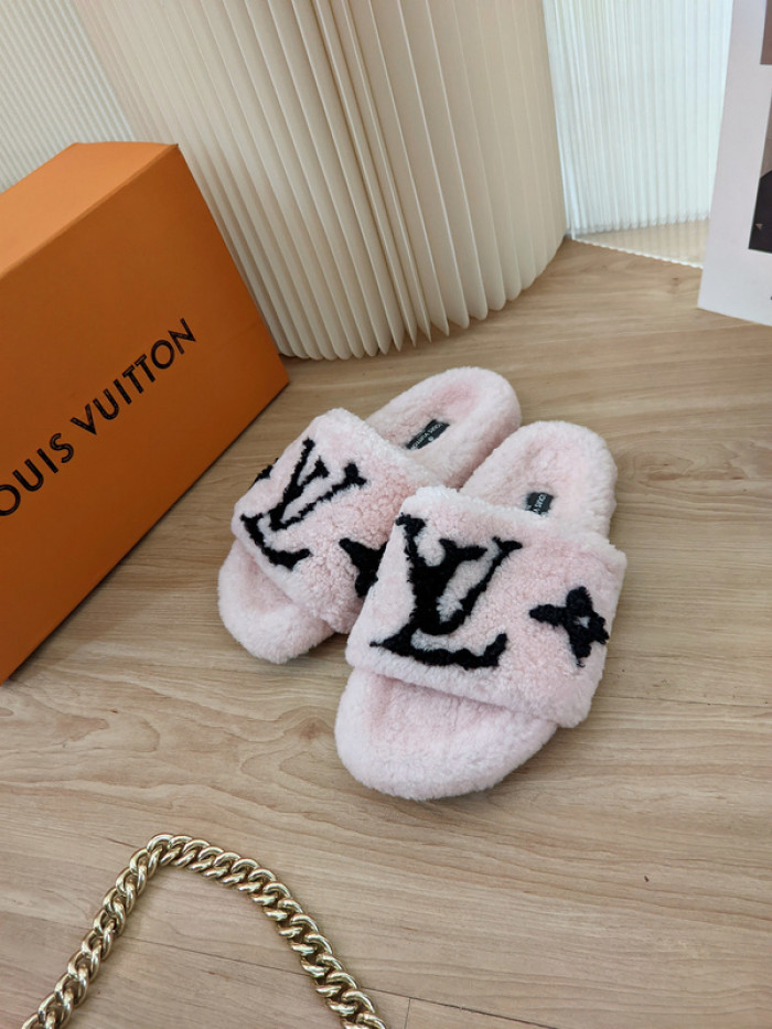 Lou1su1tt slides