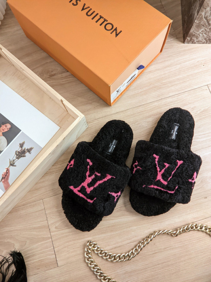 Lou1su1tt slides