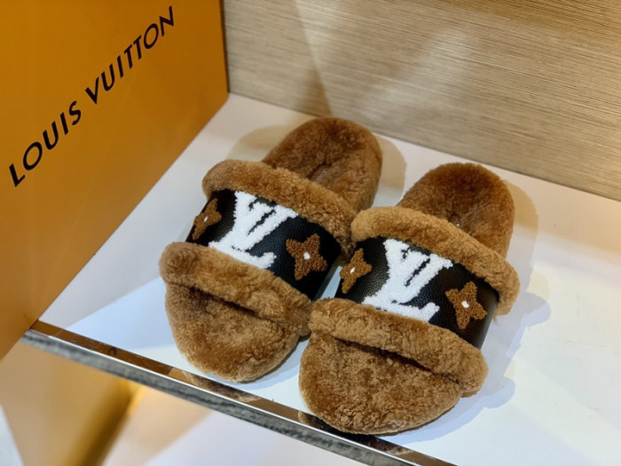 Lou1su1tt slides