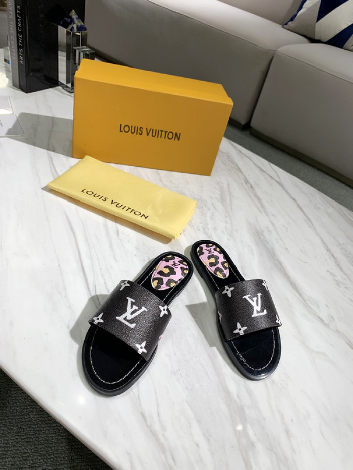 Lou1su1tt slides