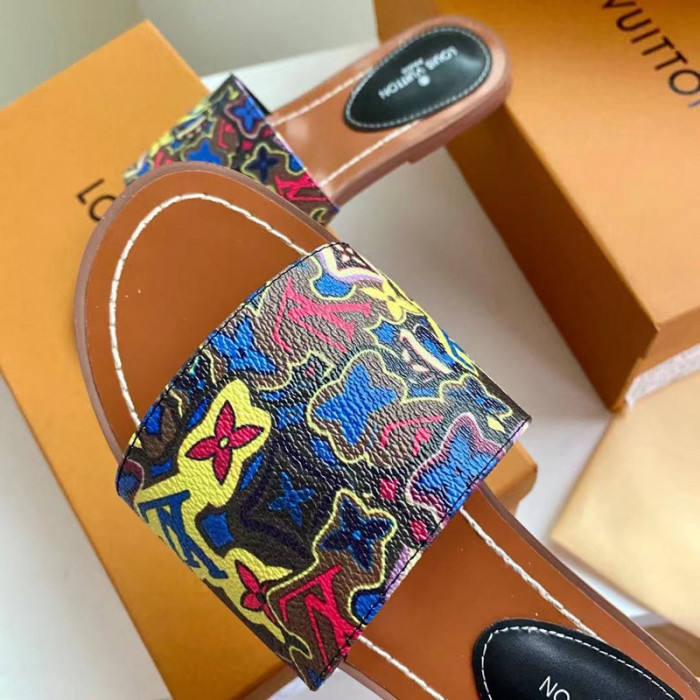Lou1su1tt slides