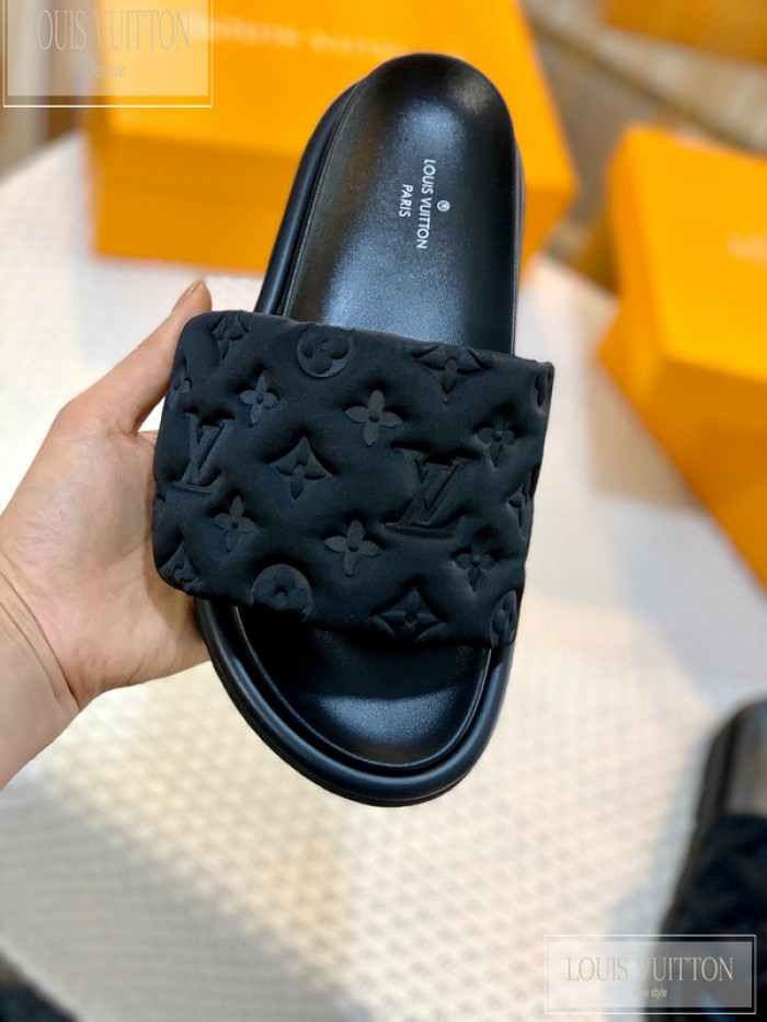 Lou1su1tt slides