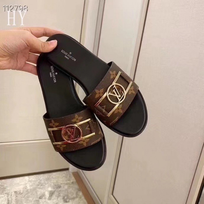 Lou1su1tt slides