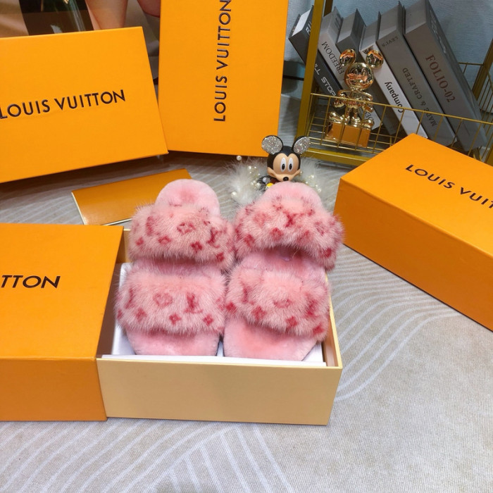 Lou1su1tt slides