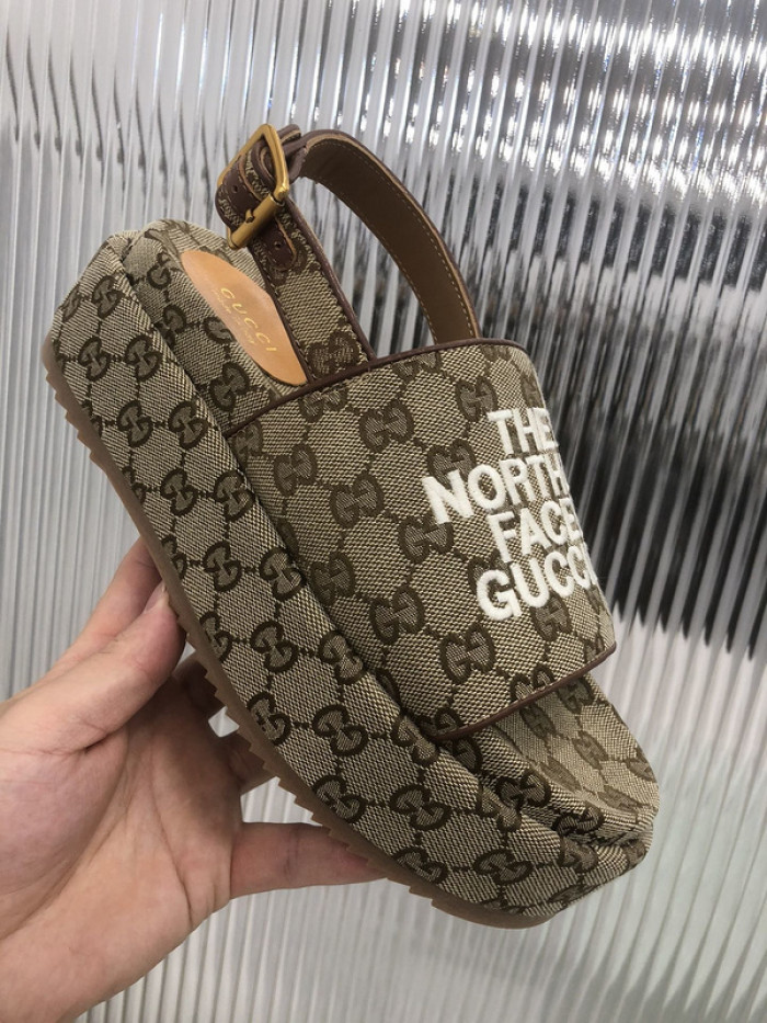 Gu66 SLIPPERS