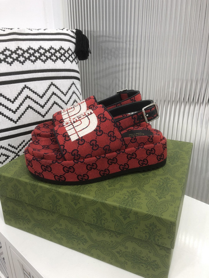 Gu66 SLIPPERS