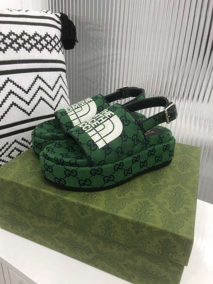 Gu66 SLIPPERS