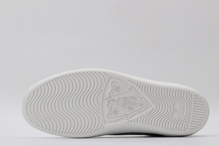 Gu66 Ace Embroidered Low-Top Sneaker