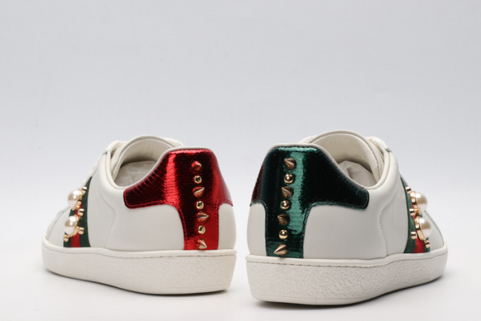 Gu66 Ace Embroidered Low-Top Sneaker