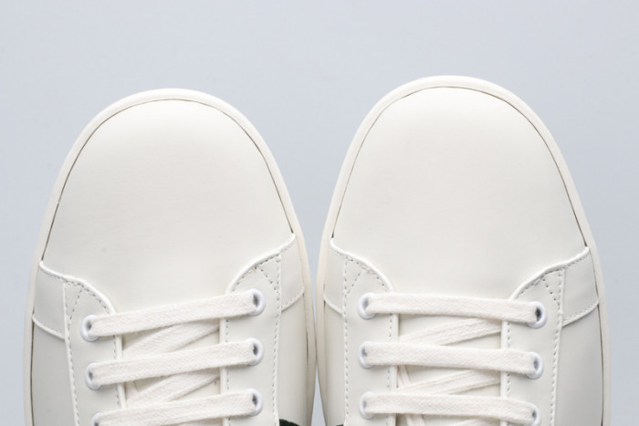 Gu66 Ace Embroidered Low-Top Sneaker