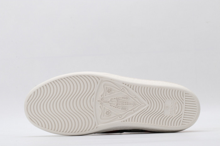 Gu66 Ace Embroidered Low-Top Sneaker
