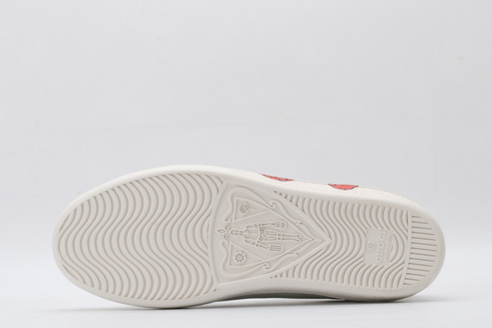 Gu66 Ace Embroidered Low-Top Sneaker
