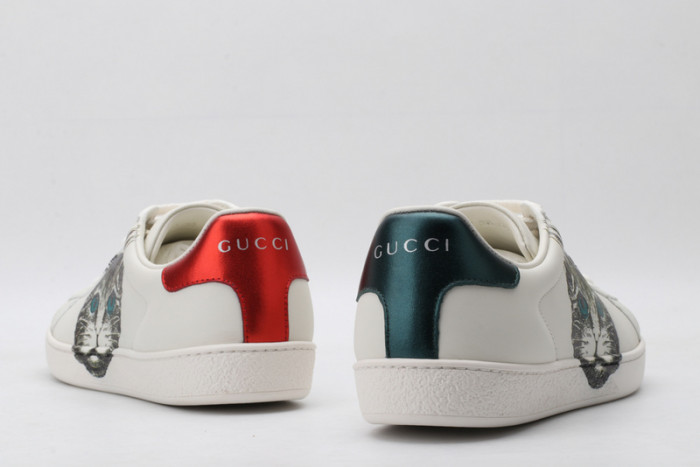 Gu66 Ace Embroidered Low-Top Sneaker
