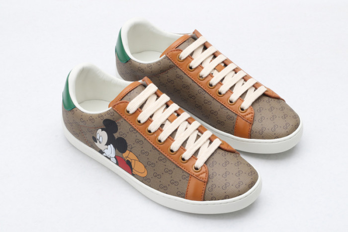 Gu66 Ace Embroidered Low-Top Sneaker