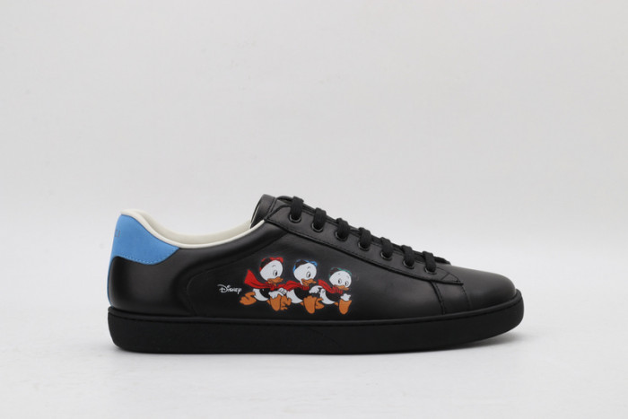 Gu66 Ace Embroidered Low-Top Sneaker