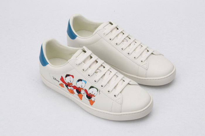 Gu66 Ace Embroidered Low-Top Sneaker