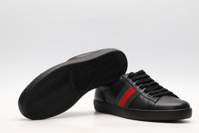Gu66 Ace Embroidered Low-Top Sneaker