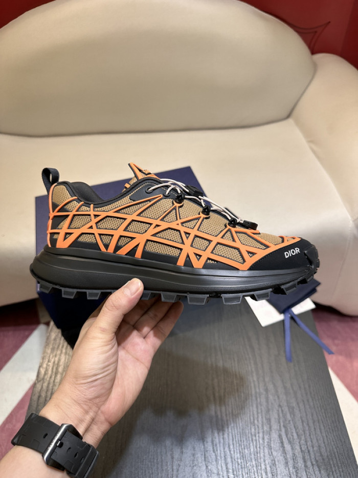 D10R B31 Runner Beige Orange