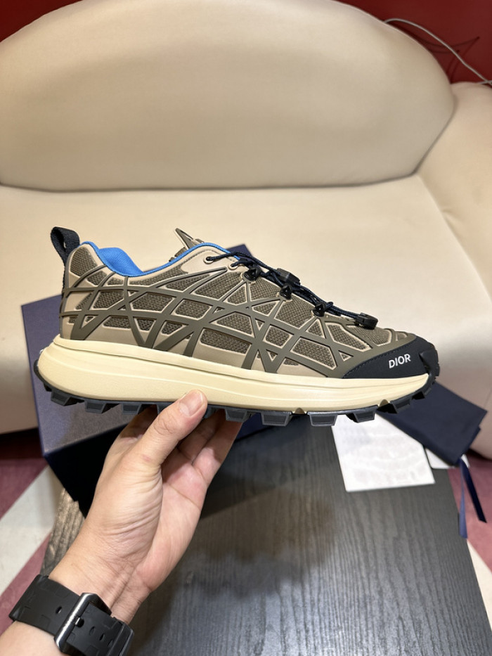 D10R B31 Runner Brown