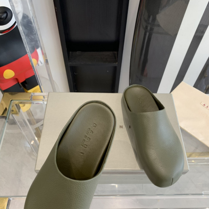 Marni Fur slides