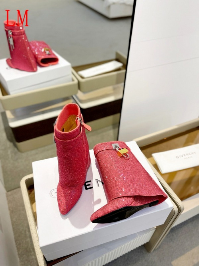G1VENCHY BOOTS