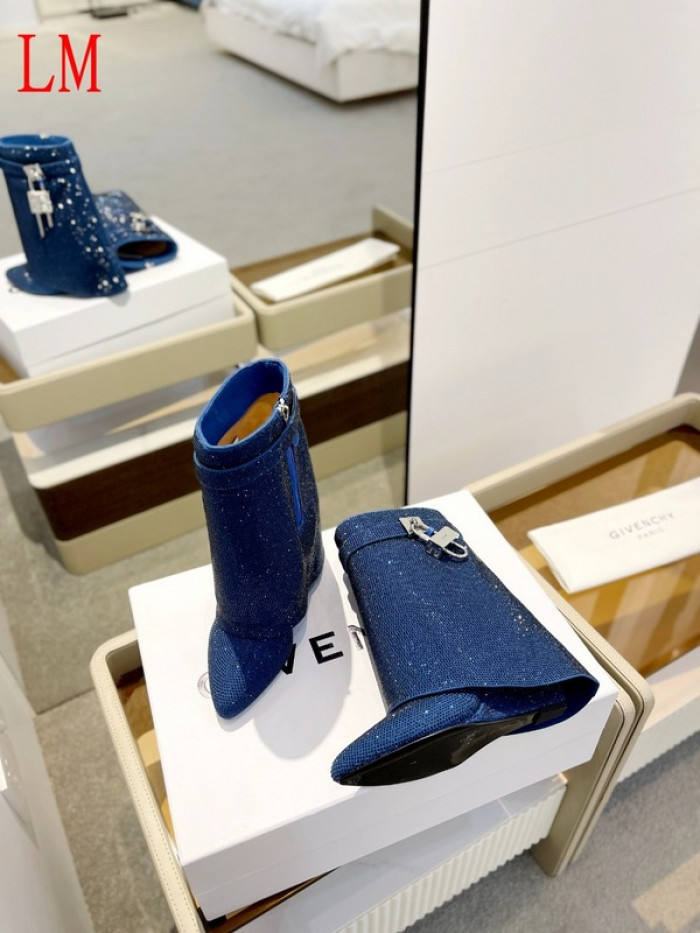 G1VENCHY BOOTS