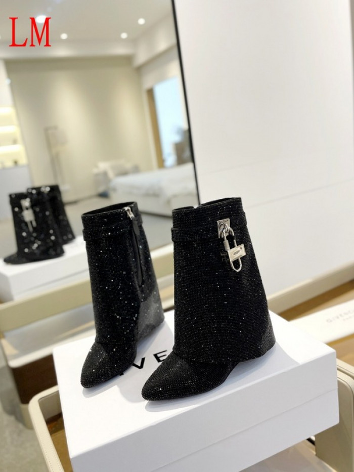 G1VENCHY BOOTS
