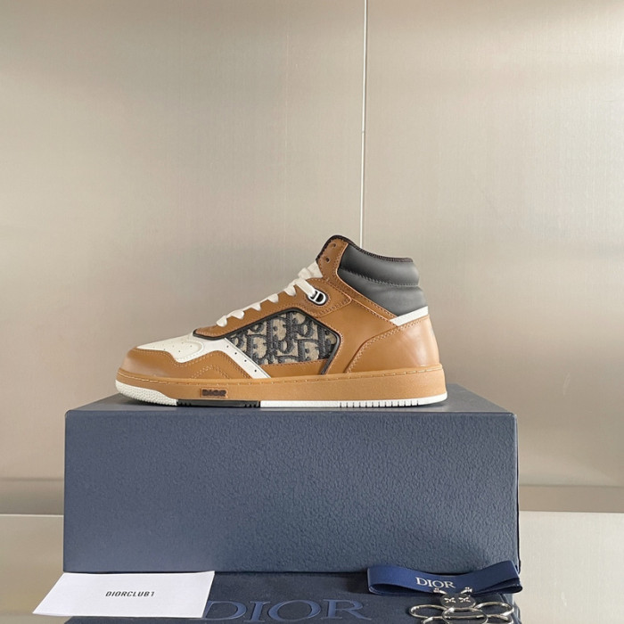 D10R B27 Sneaker