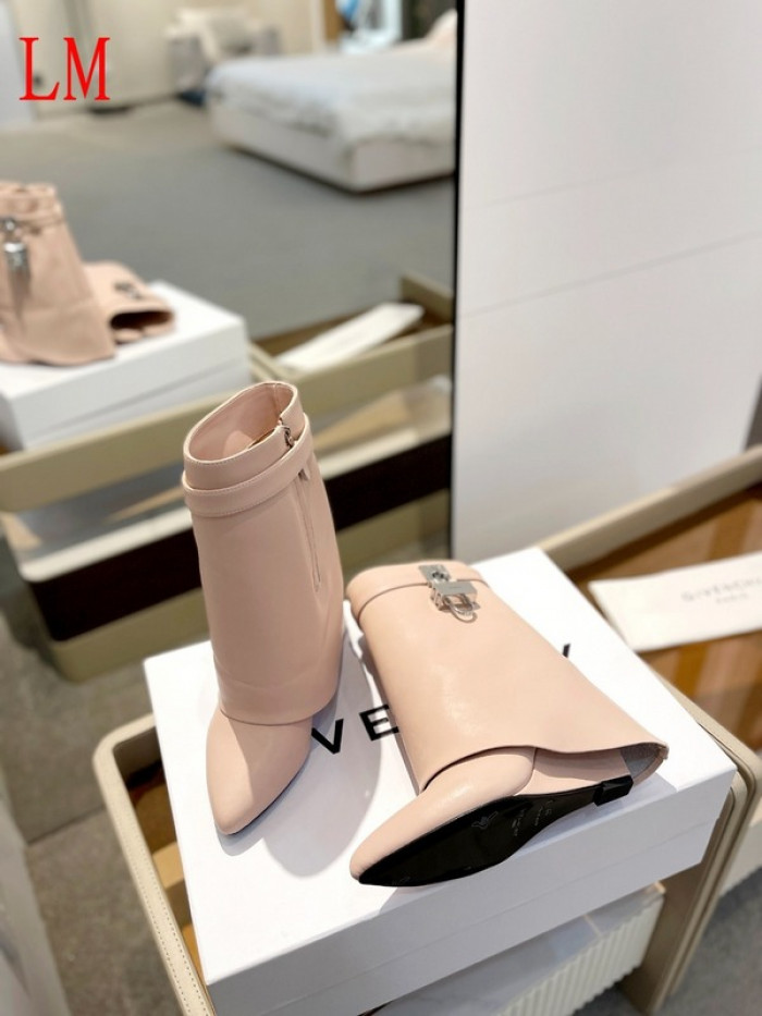 G1VENCHY BOOTS