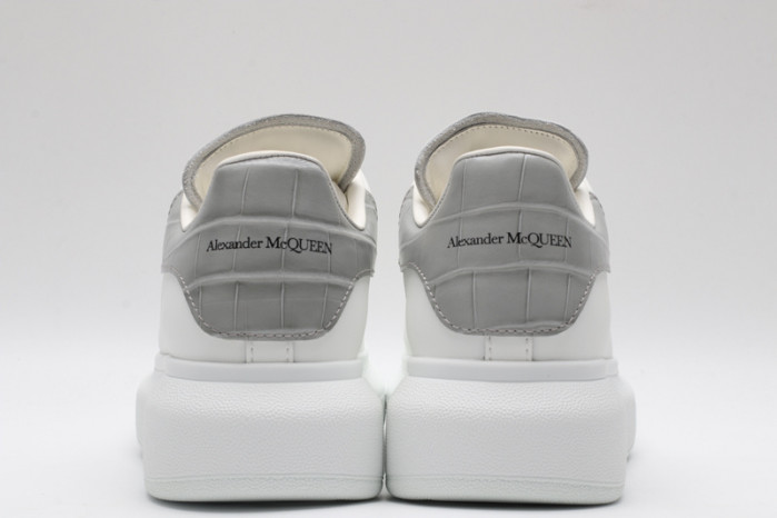 MQ Sneakers