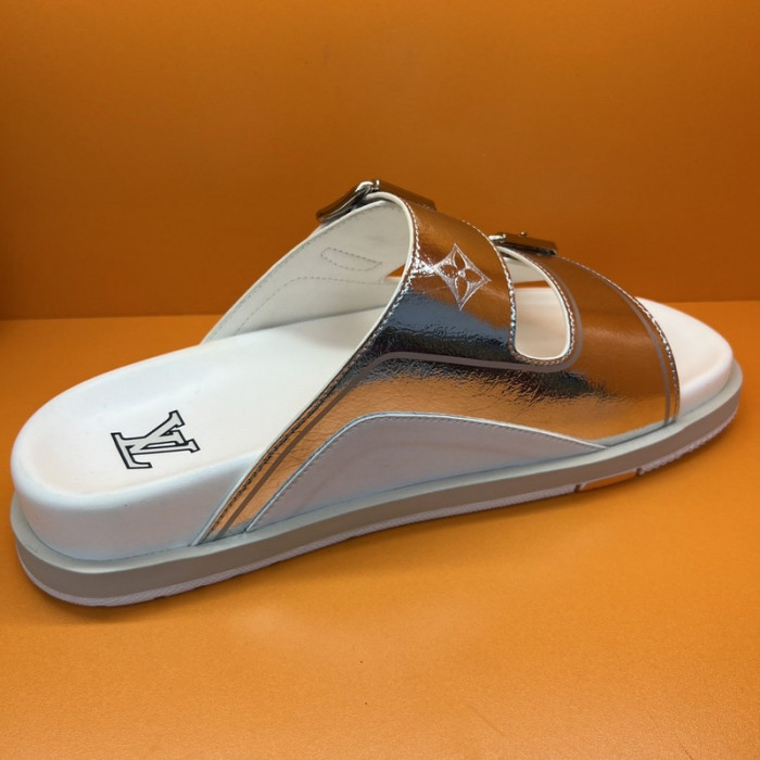 Lou1su1tt slides