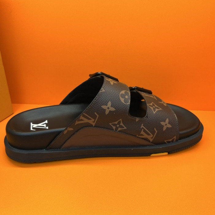 Lou1su1tt slides