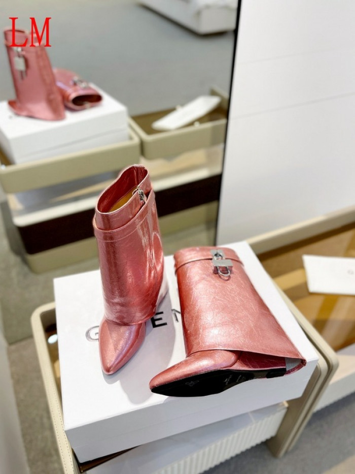 G1VENCHY BOOTS