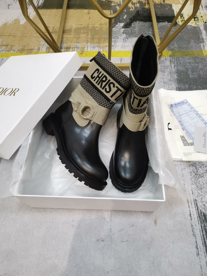 D10R Female boots