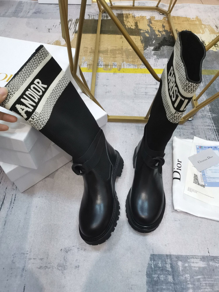 D10R Female boots