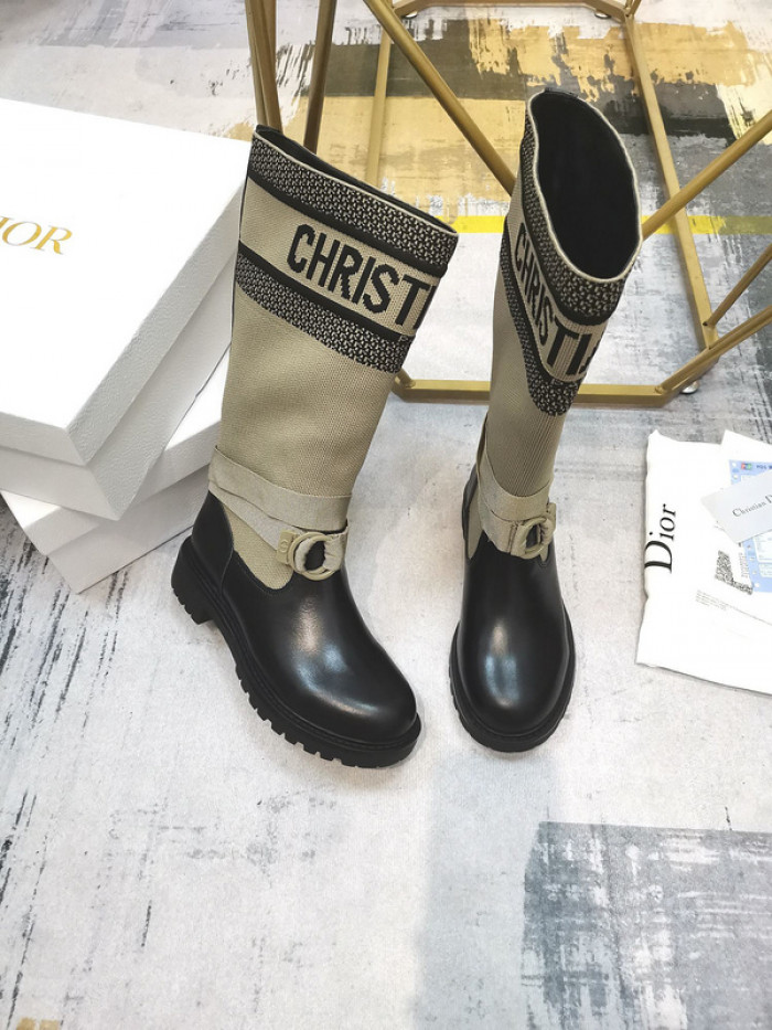 D10R Female boots