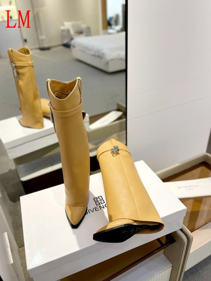 G1VENCHY BOOTS