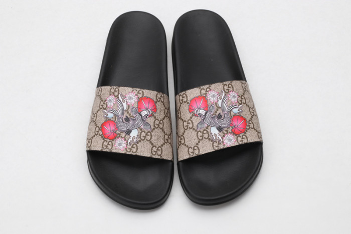 Gu66 SLIPPERS