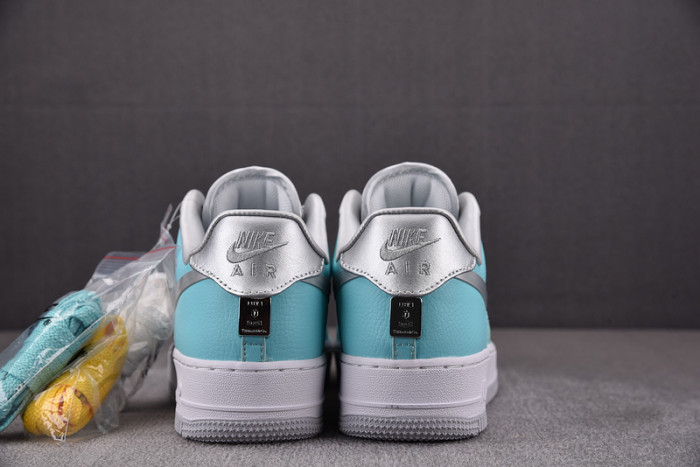 T*f*ny & co. x nike air force 1 low dz1382-003