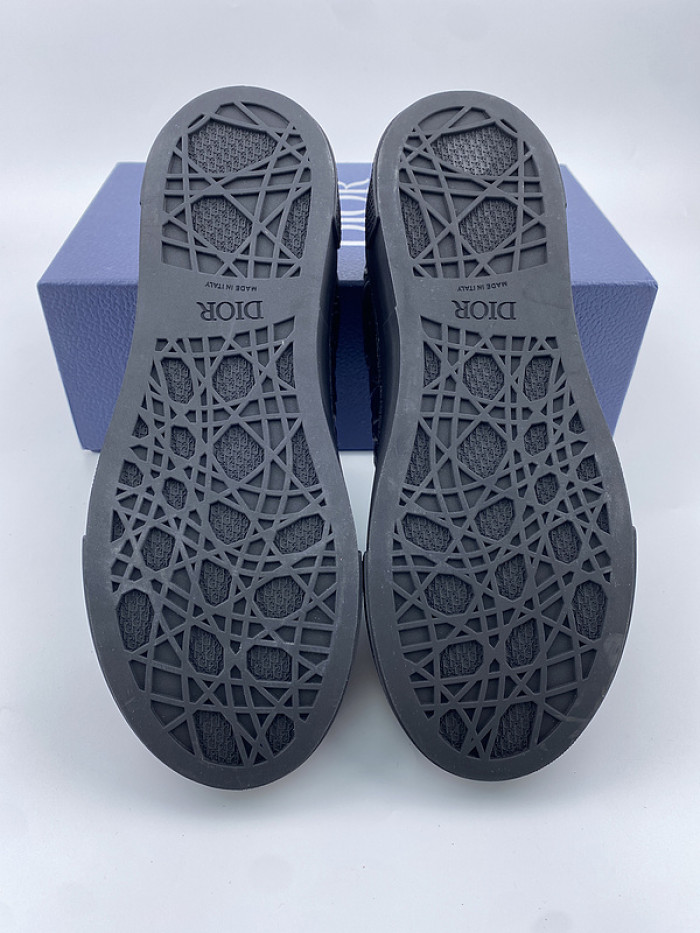 D10R B33 Sneaker