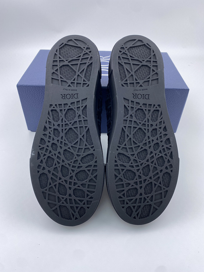 D10R B33 Sneaker