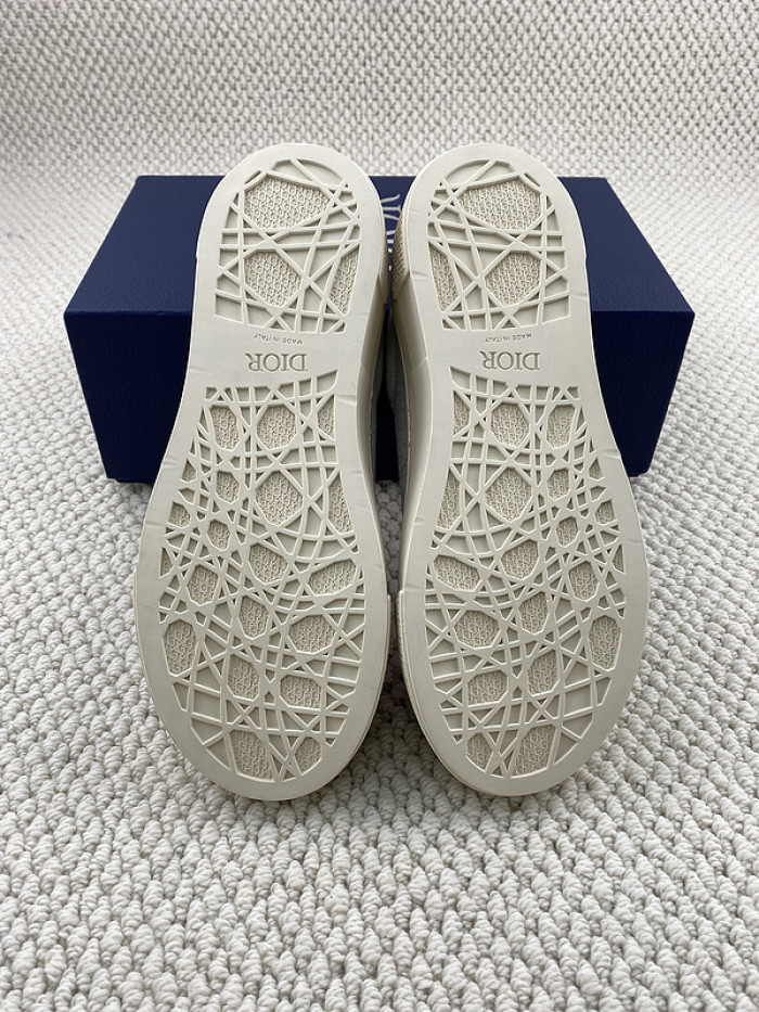 D10R B33 Sneaker